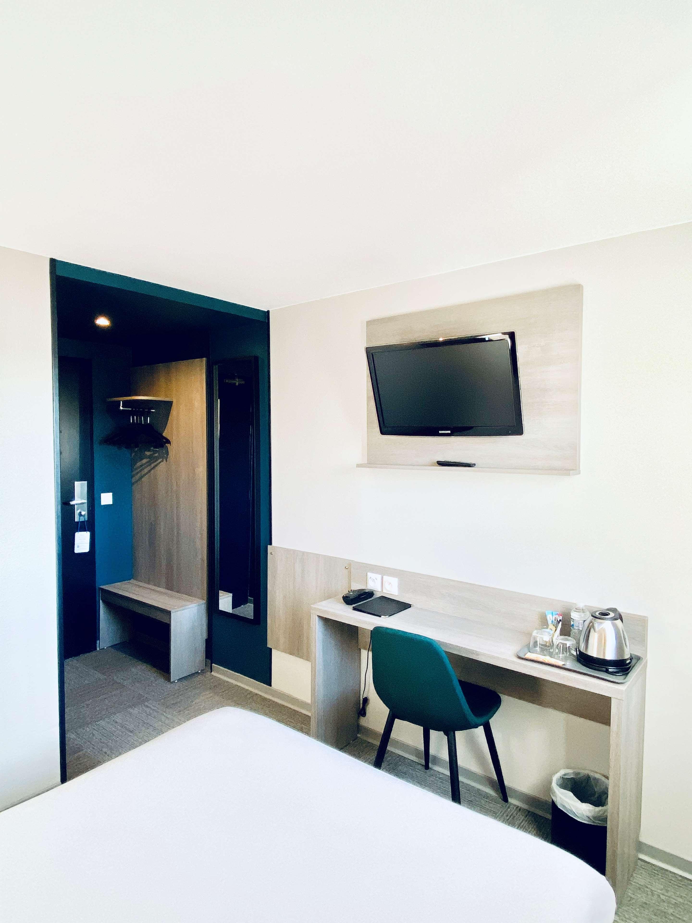 Sure Hotel By Best Western Calais Coquelles Tunnel S/ Manche Exterior foto